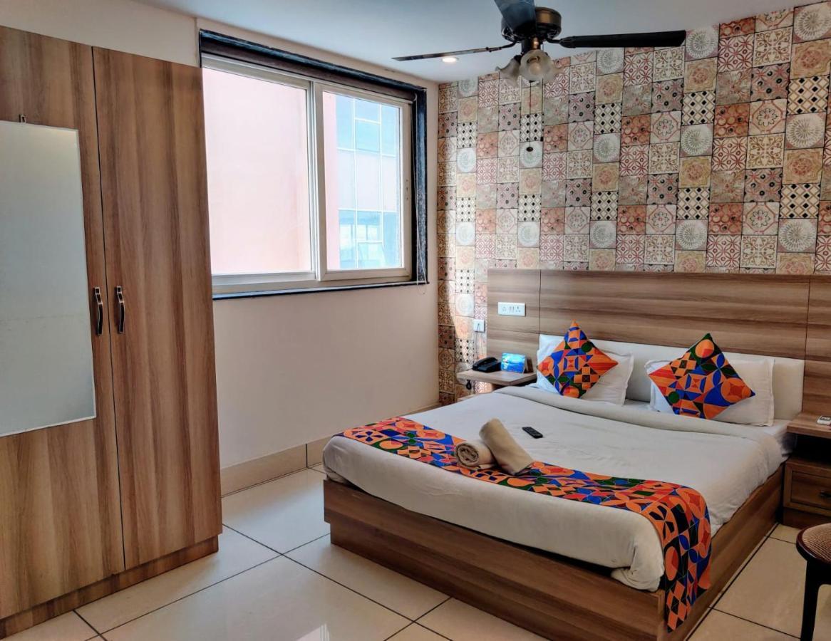 לקנאו Heritage Hotel מראה חיצוני תמונה