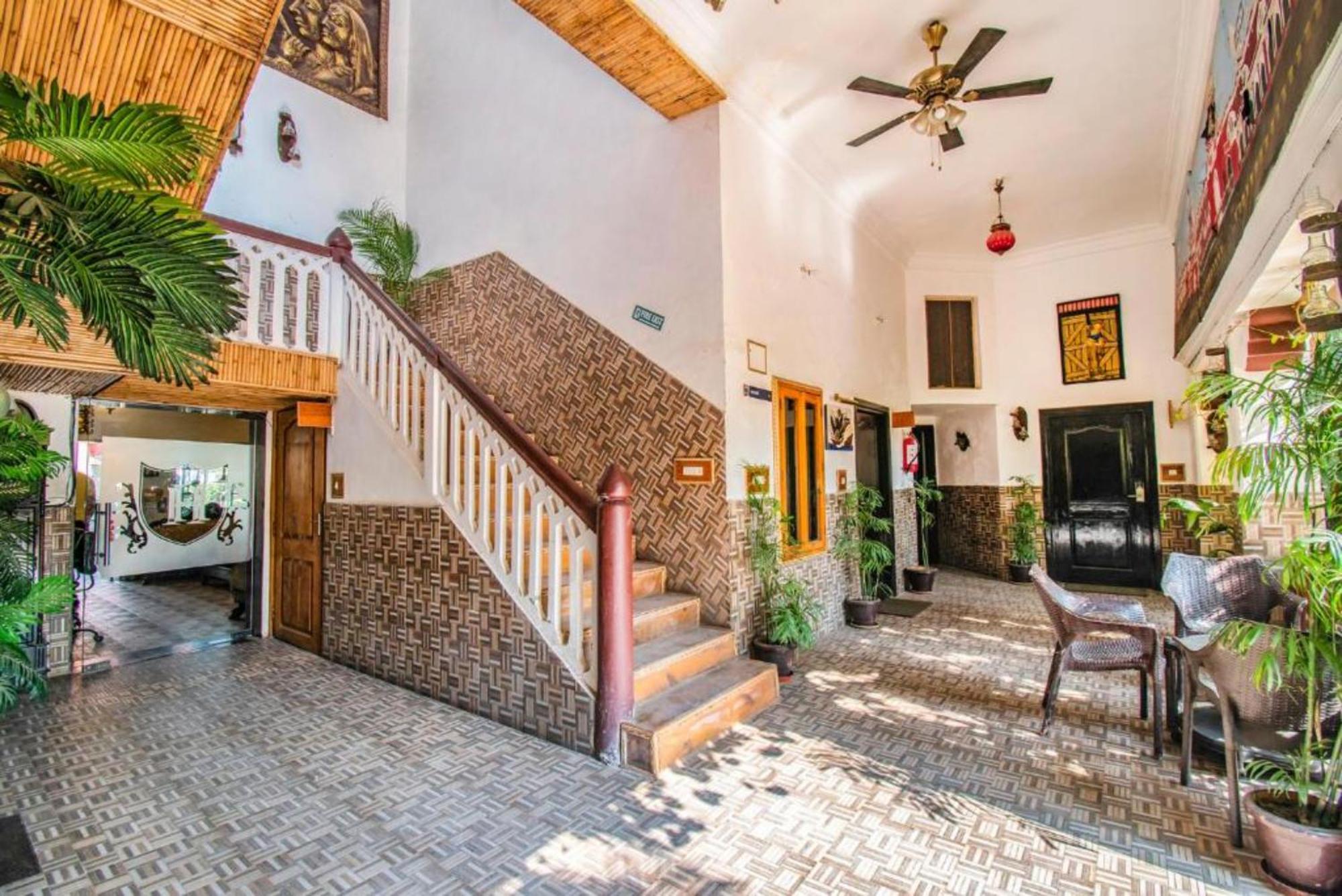 לקנאו Heritage Hotel מראה חיצוני תמונה