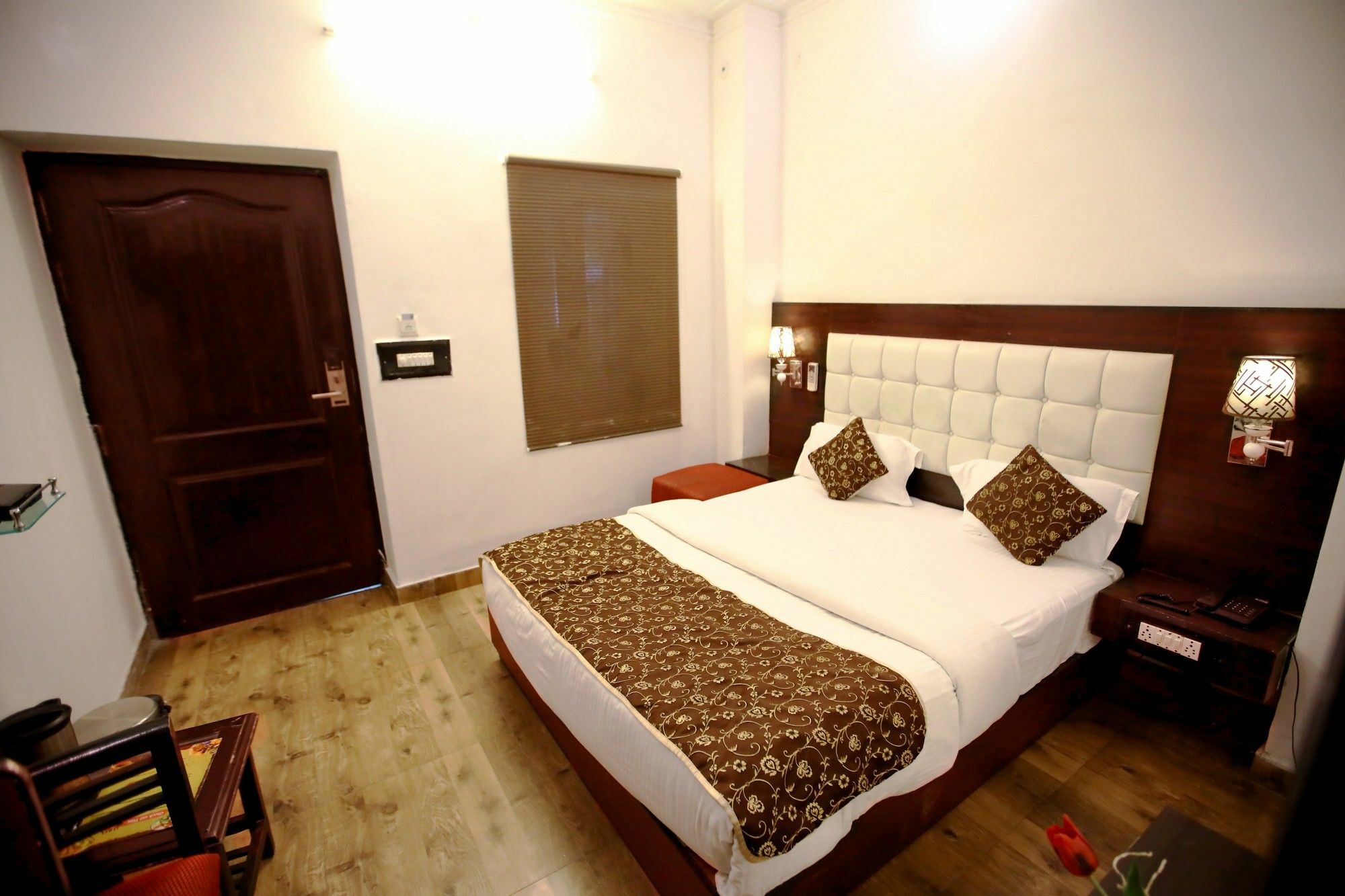 לקנאו Heritage Hotel מראה חיצוני תמונה