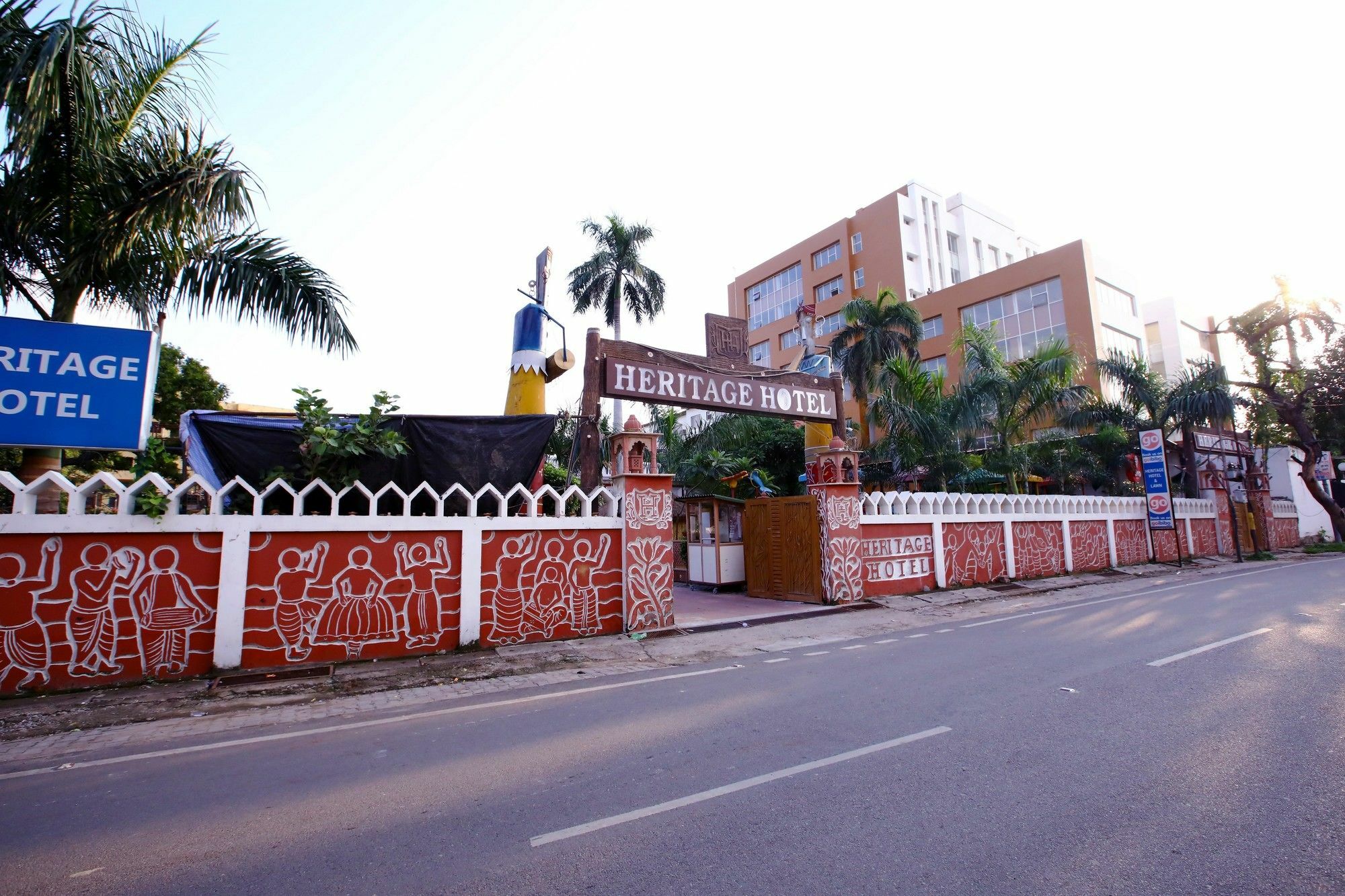 לקנאו Heritage Hotel מראה חיצוני תמונה