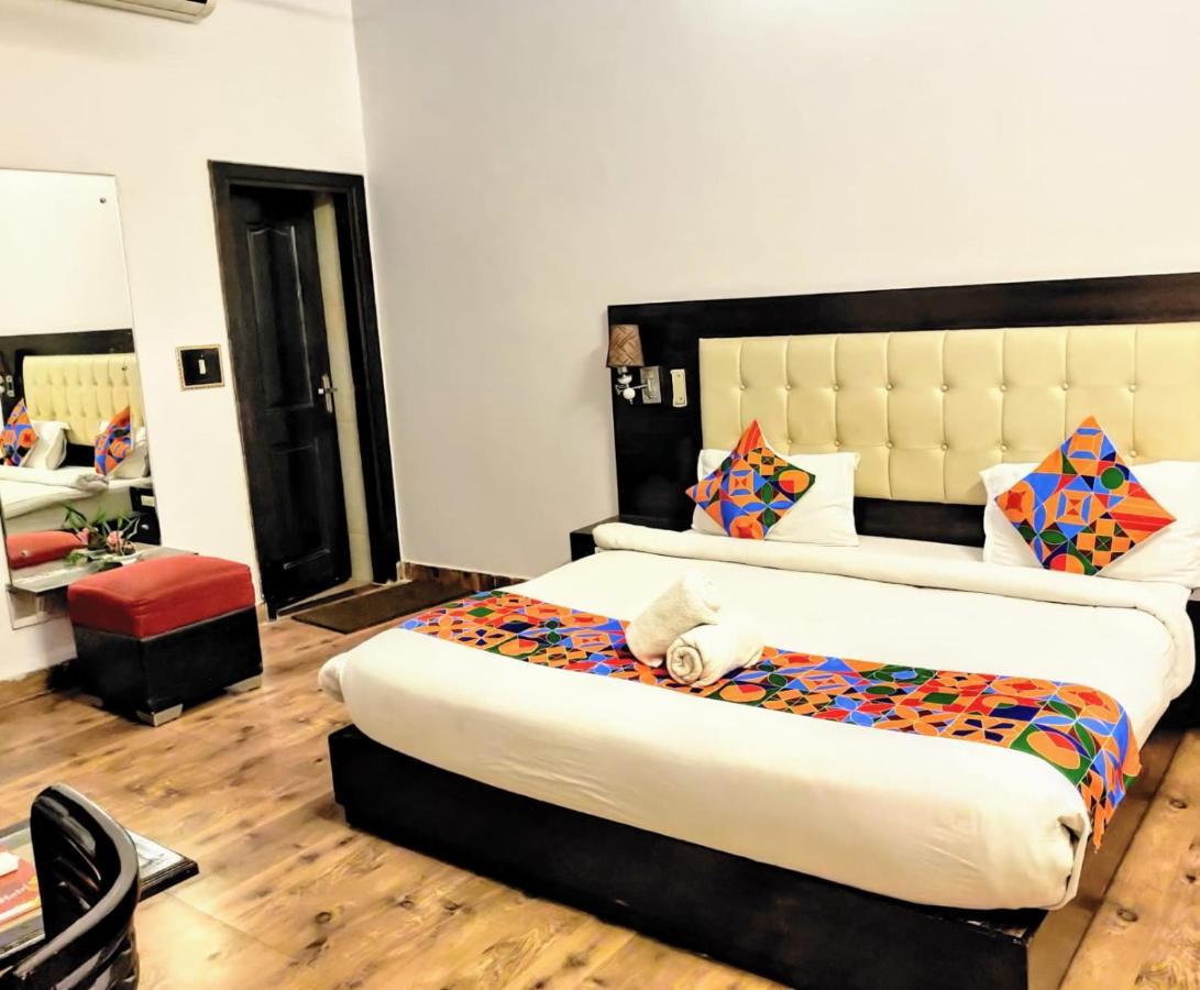 לקנאו Heritage Hotel מראה חיצוני תמונה